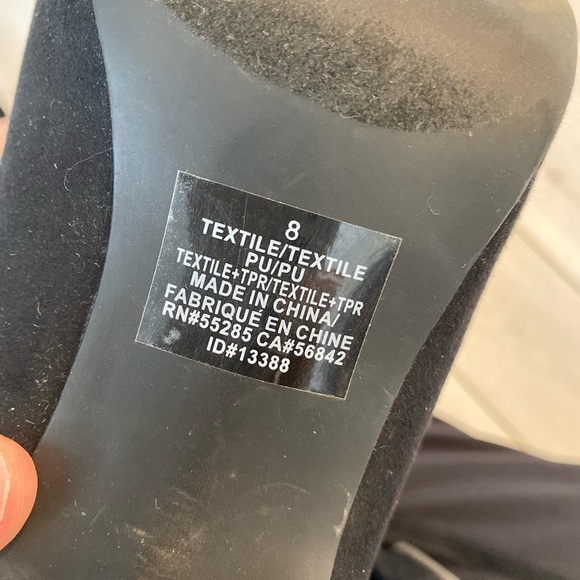 Black Express Heels - Picture 4 of 4